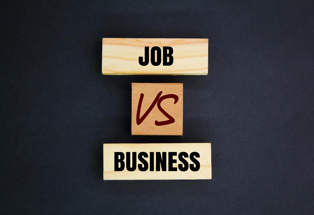9 To 5 Job VS Business
